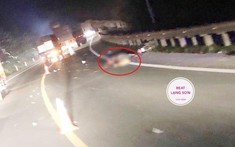 Lạng Sơn: Xe container cán chết người, tài xế chẳng những bỏ chạy mà còn thay lốp để xóa dấu vết