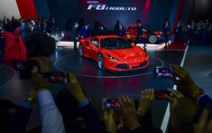 Giới đại gia giúp Ferrari phá kỷ lục doanh số khi mua hơn 10.000 chiếc xe trong năm 2019