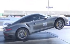 Chứng kiến màn bốc đầu cực ấn tượng của chiếc Porsche 911 Turbo S độ 1.250 mã lực