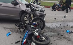 Hà Nội: Điều khiển xe côn tay Honda Winner với tốc độ cao đâm vào ô tô con, nam thanh niên nguy kịch