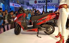 Xe tay ga thế thao Aprilia SRX 160 trình làng: Thiết kế đẹp, đèn pha LED, yên rộng và có kính chắn gió