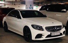 Mercedes-Benz C300 AMG 2020 biển ngũ quý 1 khiến không ít người tò mò chủ xe rửa tay bằng gì?