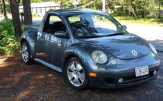 Chứng kiến Volkswagen Beetle biến thành xe bán tải chỉ trong 1 phút
