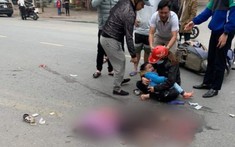 Video: Người phụ nữ sang đường thiếu quan sát khiến cháu bé bị xe ben cán tử vong tại Lào Cai
