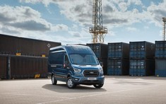 Ford sử dụng dầu thực vật tái chế làm nhiên liệu cho Transit