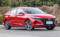 Changan Eado Plus - Sedan thể thao, trang bị 2 màn hình 10,25 inch mà giá rẻ, chỉ từ 242 triệu đồng
