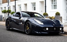 Chào tháng 3 năm Canh Tý với chiếc siêu xe Ferrari F12tdf được thay đổi màu sơn và độ cả cản trước