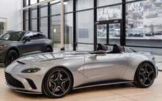 Chất như đại gia Hồng Kông khi đặt mua 2 trên tổng 88 chiếc Aston Martin V12 Speedster mới được giới thiệu