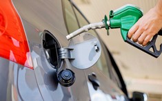 Cách nhận biết xe chạy xăng hay dầu chính xác cho các tài mới