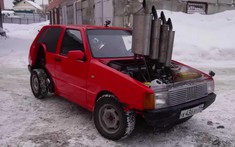Theo dõi người Nga "độ xe ở đẳng cấp khác" khi lắp đặt 4 bộ giảm thanh cho một chiếc Fiat cũ mèm