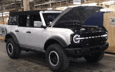 SUV việt dã Ford Bronco 2021 "hiện nguyên hình" với thiết kế cổ điển, cạnh tranh Jeep Wrangler