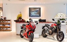 Phục vụ “dân chơi” khu vực miền Bắc, Hà Nội chính thức có showroom phân khối lớn Honda đầu tiên