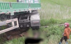 Phú Thọ: Xe máy va chạm với xe đầu kéo, 2 người thương vong trên quốc lộ 32