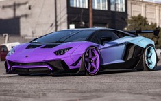 Theo chân đại gia Việt, tình cũ Rihanna độ Liberty Walk bản giới hạn cho Lamborghini Aventador SV
