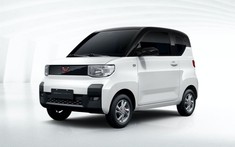 Wuling E5C EV - Ô tô điện dài chưa đến 3 m nhưng đủ chỗ cho 4 người ngồi