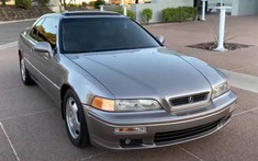 Ngưỡng mộ chiếc Acura Legend LS 1994 đã đi 921.751 km​​​​​​​ mà vẫn giữ nguyên bộ ly hợp gốc