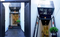 Mặt tiền hẹp 1,8m lại bị bao vây bốn phía, ngôi nhà ống vẫn ngập tràn ánh sáng