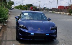 Xe điện hạng sang Porsche Taycan Turbo đầu tiên về Việt Nam