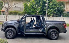 Thông quan Ford F-150 Raptor 2020 cửa giống Rolls-Royce đầu tiên về Việt Nam, nhiều trang bị đáng chú ý trong tầm giá hơn 4,2 tỷ đồng