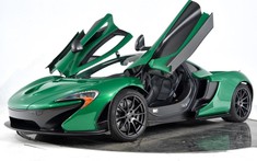 Rao bán McLaren P1 có bộ áo khiến không ít người lầm tưởng là xe của Michael Fux