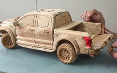 Theo dõi thợ mộc Việt Nam khéo léo chế tác Ford F-150 Raptor từ gỗ thu hút 8 triệu lượt xem trên YouTube