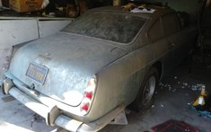 Xế cổ Ferrari 250GTE 1961 bị bỏ không nhiều năm nhưng vẫn được rao bán trên 6 tỷ đồng