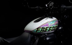 Harley-Davidson ra mắt Street Rod phiên bản phá cách với cái tên "Freedom Edition"