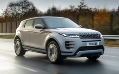 Land Rover vén màn phiên bản tiêu thụ xăng ít hơn cả xe máy của Range Rover Evoque