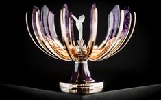 Ngắm biểu tượng Spirit of Ecstasy tuyệt đẹp dành cho xe Rolls-Royce nhân dịp Lễ Phục sinh
