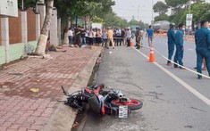 Bình Dương: Xe côn tay Suzuki Raider 150 trượt dài trên đường, thanh niên văng lên vỉa hè, tử vong