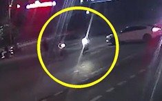 Video: Thanh niên vượt đèn đỏ, va chạm với 2 người đi xe máy tại Hải Dương