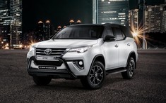 Trước thời điểm nâng cấp, Toyota Fortuner được bổ sung phiên bản đặc biệt mới