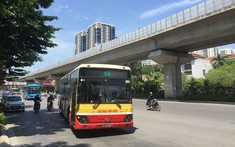 Xe buýt, xe khách và các phương tiện giao thông hoạt động trở lại từ hôm nay