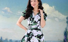 Ngọt ngào và bí ẩn từ hoa hồng với thời trang H&T