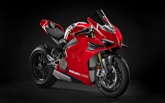Cơ hội nâng cấp Ducati Panigale V4 với loạt "đồ chơi" hàng hiệu đã đến với các tín đồ xe Ducati