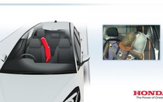 Honda Jazz mới là mẫu xe đầu tiên trong phân khúc có trang bị túi khí trung tâm