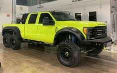 Choáng trước chiếc xe bán tải 6x6 khổng lồ này mang tên khủng long bạo chúa "T. Rex"
