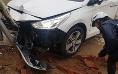 Video: Hyundai Accent xảy ra tai nạn sau khi vượt xe container, cư dân mạng tranh cãi dữ dội