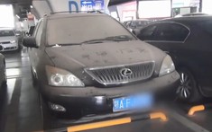 Bỏ quên Lexus RX ở hầm gửi xe hơn 4 tháng, chủ xe phải thanh toán phí gửi xe hơn 16 triệu đồng