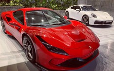 Cận cảnh siêu xe hàng hot Ferrari F8 Tributo mới bàn giao cho Cường "Đô-la"