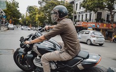 Trải nghiệm Triumph Rocket III TFC: "Chiến xa" đáng kinh ngạc trị giá 1,3 tỷ đồng đến từ Anh Quốc