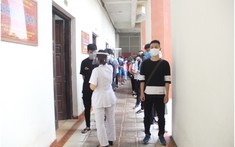 Sinh viên Trường ĐH Kinh doanh và Công nghệ Hà Nội quay trở lại học tập sau thời gian nghỉ phòng chống dịch Covid-19