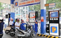 Giá xăng có thể sẽ tăng mạnh vào ngày mai với mức tăng 1.000 đồng/lít