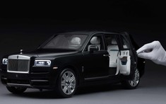 Mất tới 450 giờ làm thủ công để hoàn thiện một mô hình xe Rolls-Royce Cullinan như thế này