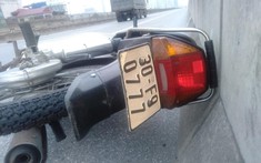 Hà Nội: Chạy xe máy lên đường vành đai 3 trên cao, thanh niên va chạm với taxi, tử vong tại chỗ