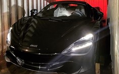 Xem video khui công siêu xe McLaren 720S Spider màu đen độc nhất Việt Nam đầy hấp dẫn