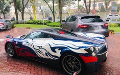 Minh "Nhựa" lái "thần gió" Pagani Huayra đi mua "thần biển" Maserati Levante Trofeo dưới cơn mưa nặng hạt tại Sài thành