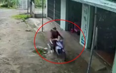 Video: Thanh niên lao xe máy như "tên bắn" vào nhà dân bên đường