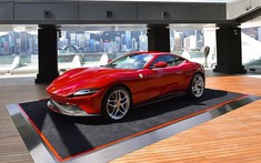 Ferrari Roma ra mắt ở Hồng Kông tại khách sạn có dàn xe Rolls-Royce "khủng" đưa đón khách hàng