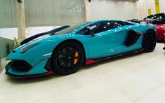 Rất hiếm khi ra đường, Lamborghini Aventador SVJ độc nhất Việt Nam được chủ cho làm đẹp tại nhà